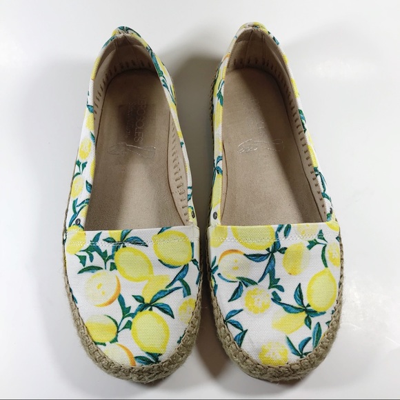 AEROSOLES Shoes - Aerosoles Slip On Lemon Print Espadrille Flats 8